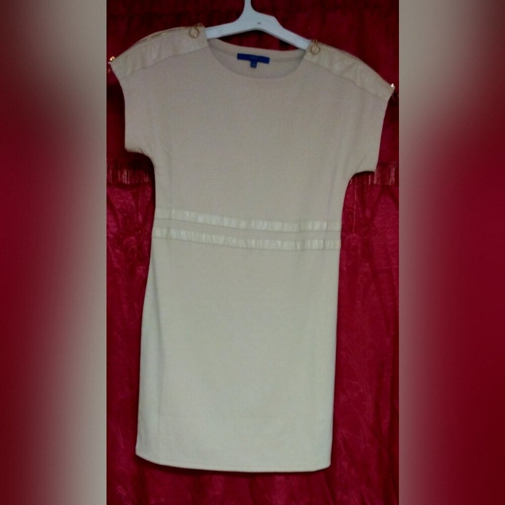APT. 9 Casual Dress with Shoulder Zipper Detail – Size L (NWOT)